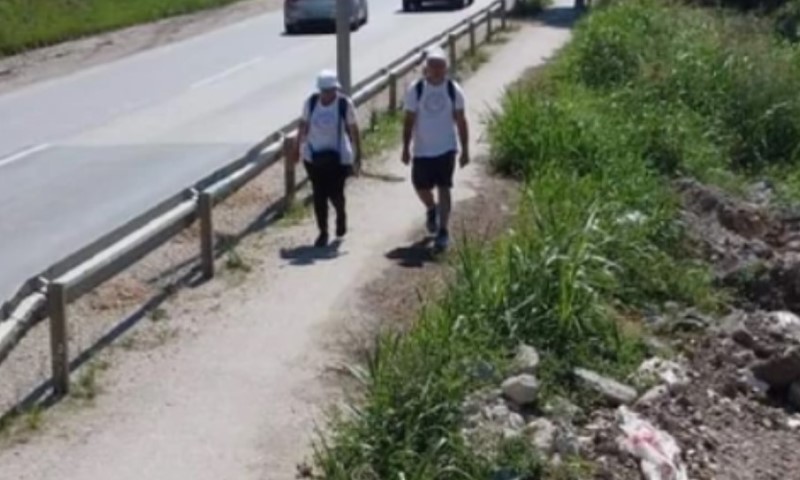 Lični podvig, a plemenit cilj: Majka Dušica i njen autistični sin Veljko pješače do Ostroga