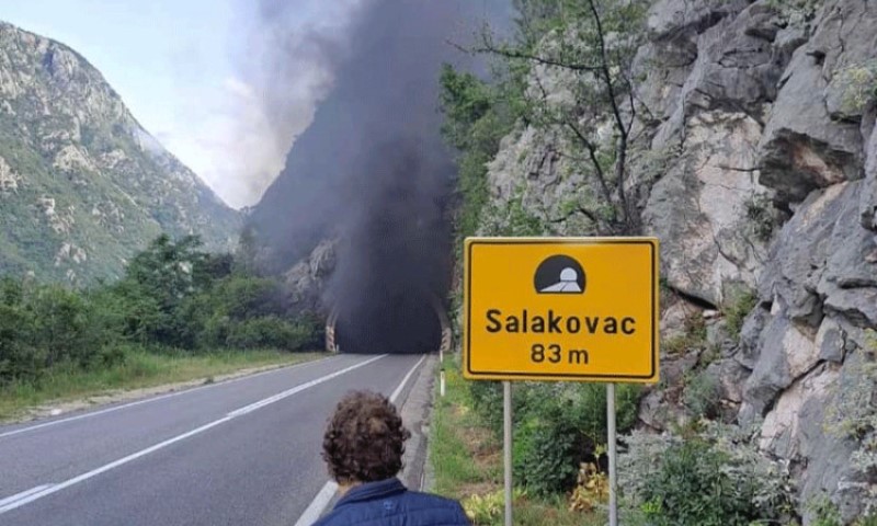 Jedna osoba poginula, jedna povrijeđena: Policija se oglasila o stravičnom sudaru u tunelu