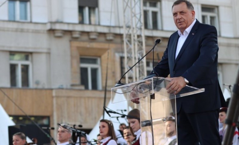 Dodik na centralnoj manifestaciji: Srbi jedinstven narod – današnji dan važan za generacije koje dolaze