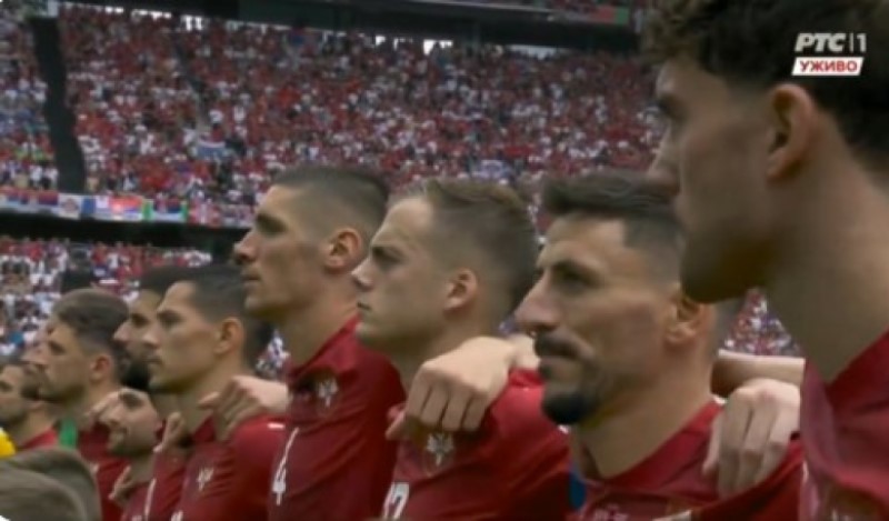 Scena za pamćenje: Pogledajte kako 30.000 Srba pjeva “Bože pravde” u Minhenu VIDEO