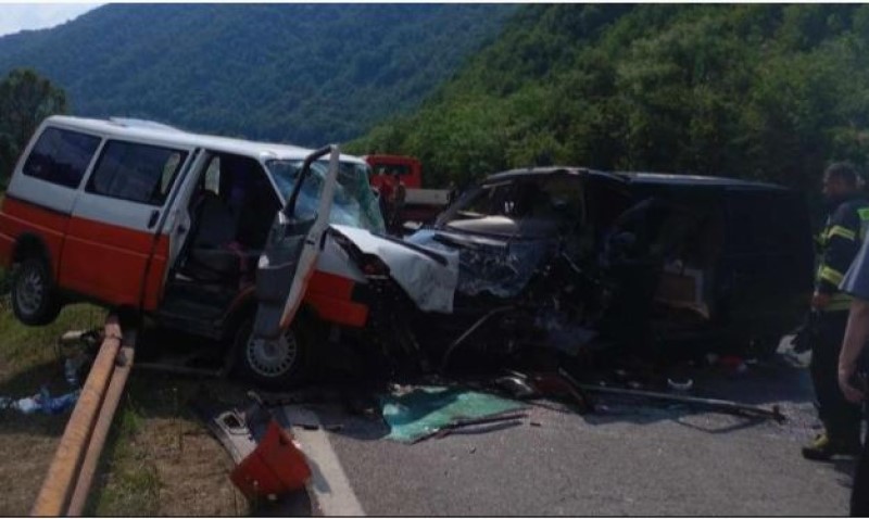 Stravična saobraćajka u ovom dijelu BiH: Pet osoba povrijeđeno u sudaru tri vozila