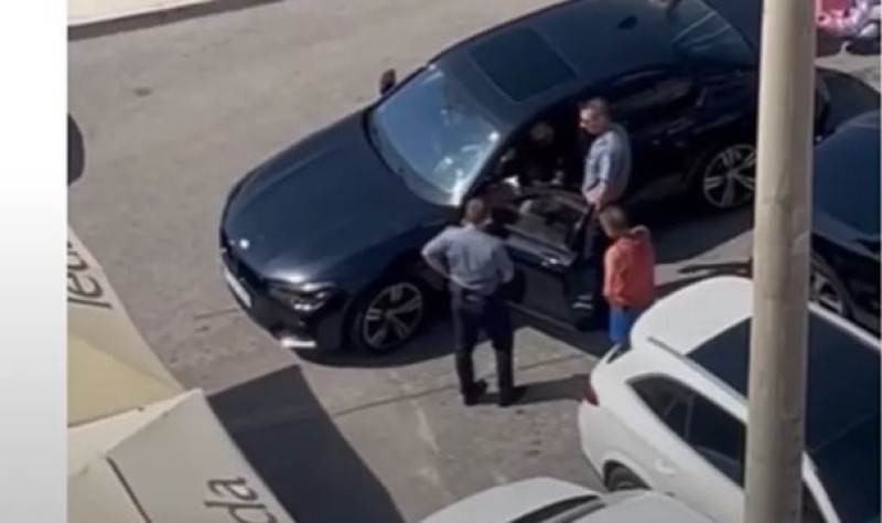 Drama! Еskalirala svađa oko parkinga, zbog vlasnika prodavnice i vozača BMW-a reagovala policija VIDEO