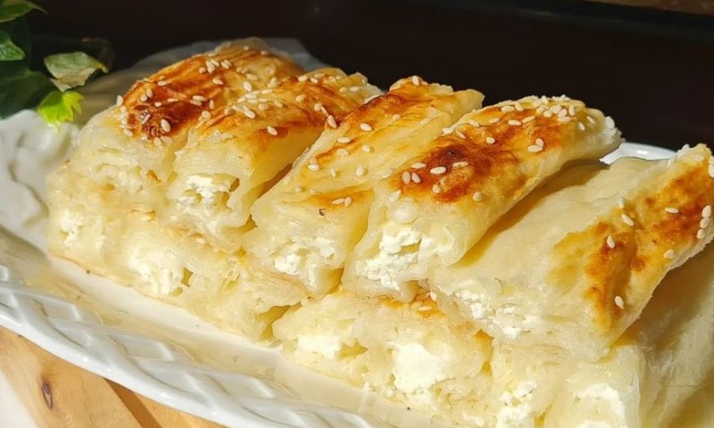 Pita sa sirom: Jednostavan recept za doručak ili večeru