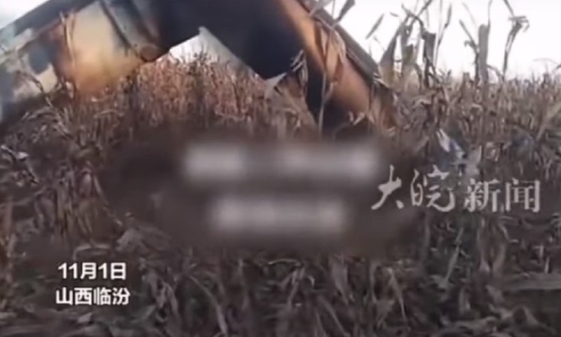 Ljudi bježali glavom bez obzira: Ostaci rakete iznenada pali na selo nakon lansiranja VIDEO