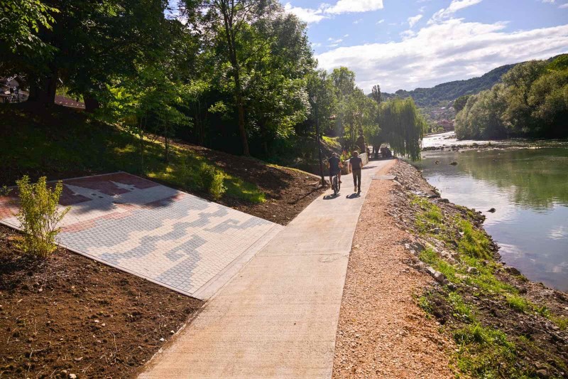 Još jedna oaza uz Vrbas: Banjaluka dobila novo šetalište FOTO