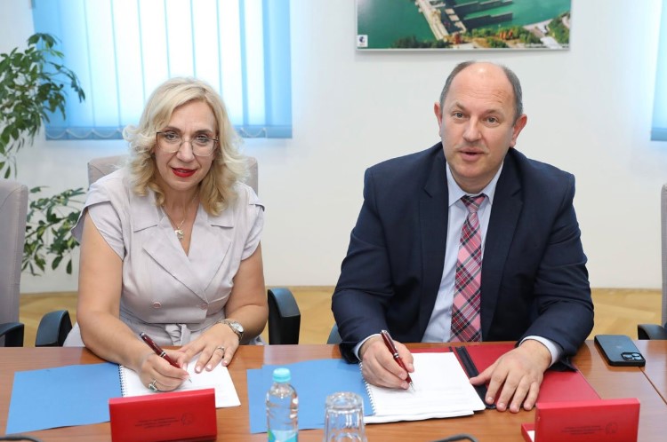 Dobre vijesti za više od 9.000 radnika: “Elektroprivreda RS” potpisala jedinstven Kolektivni ugovor za sve zaposlene