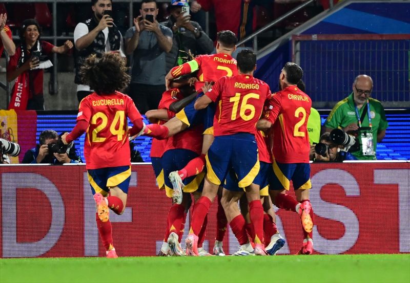 Olmo dokrajčio Gruziju: Španija u četvrtfinalu Evropskog prvenstva