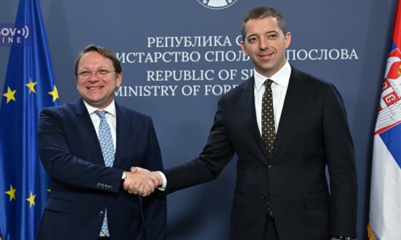 Varhelji smatra: Srbija posvećena putu ka Evropskoj uniji, cilj otvaranje narednih klastera