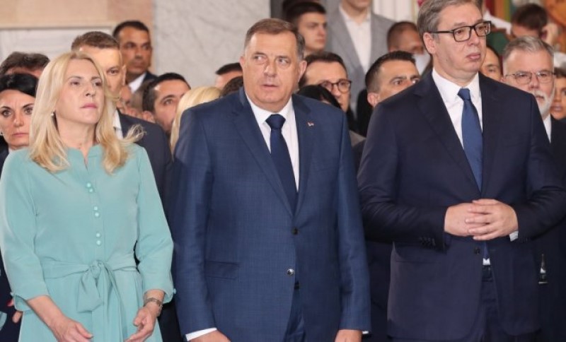 Svesrpski sabor! Vučić: Molimo se da sve nesloge ostanu iza nas i da pošaljemo poruku mira i ljubavi FOTO