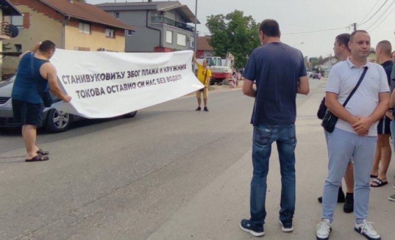 Redukcija vode u ovom dijelu Banjaluke: Mještani izašli na protest – najavili još oštriji potez