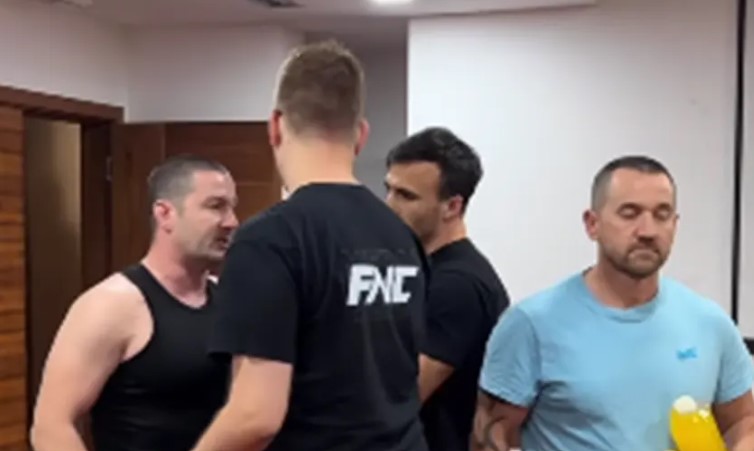 Haos na vaganju boraca u Banjaluci: Icko napao Jeličića VIDEO