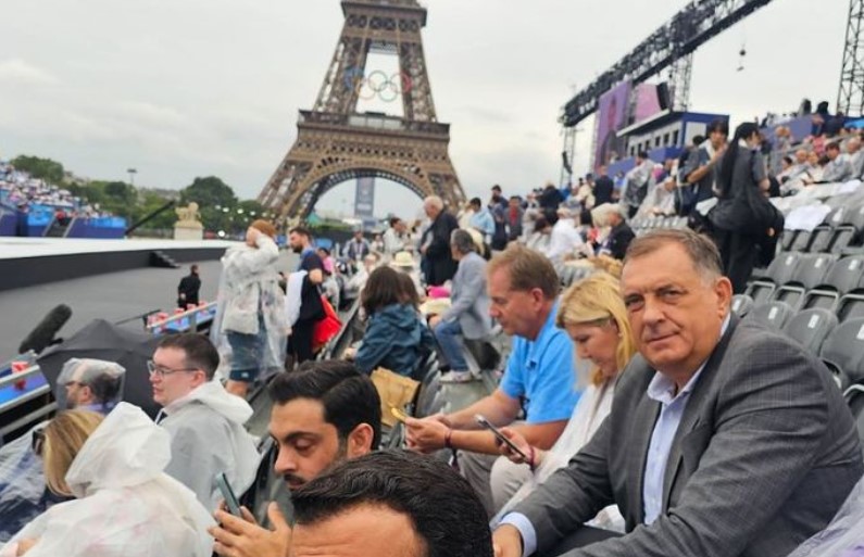 Dodik u Parizu: Predsjednik Srpske na svečanom otvaranju OI u Parizu FOTO