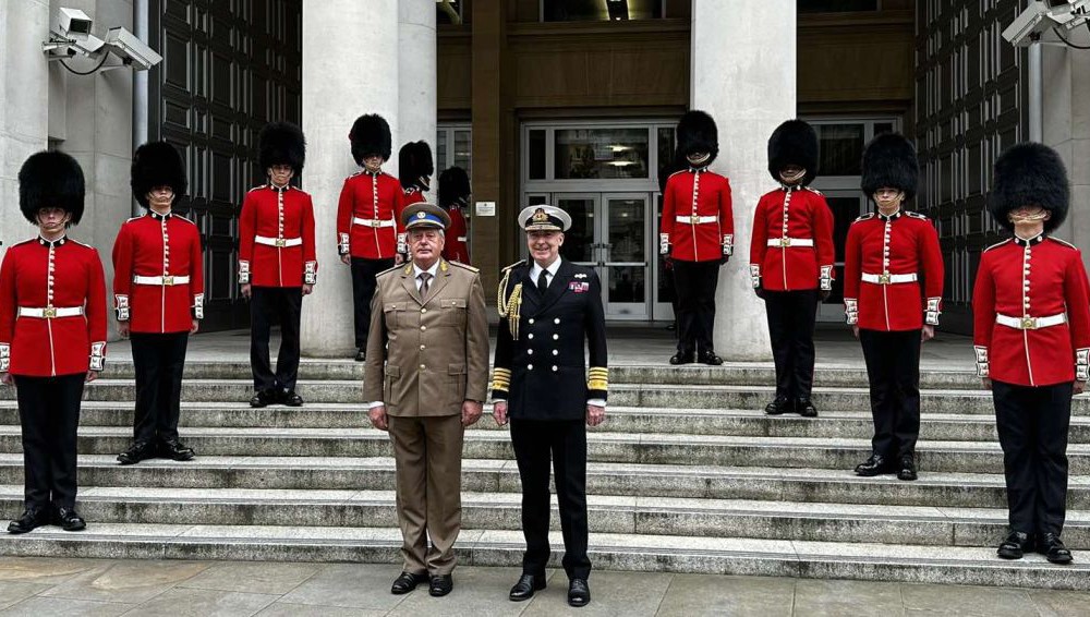 General Oružanih snaga BiH: Knežević u Velikoj Britaniji na avio-mitingu