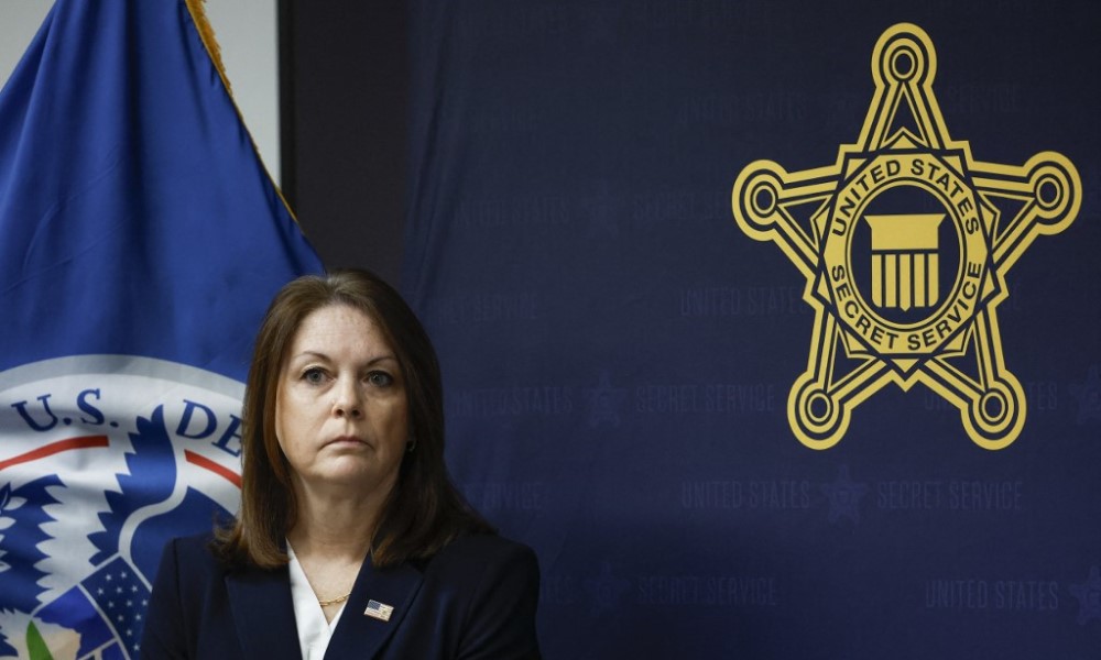 Kritikovana jer Tramp nije bio dobro zaštićen: Direktorka Tajne službe podnijela ostavku