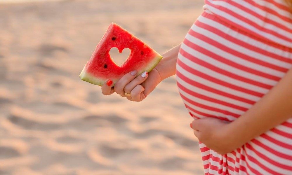 Sočna poslastica: Ovo je razlog zašto trudnice trebaju jesti više lubenice