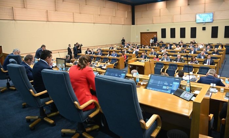 Poslanici nastavljaju raspravu: Parlament Srpske danas o izvršenju budžeta za 2025.