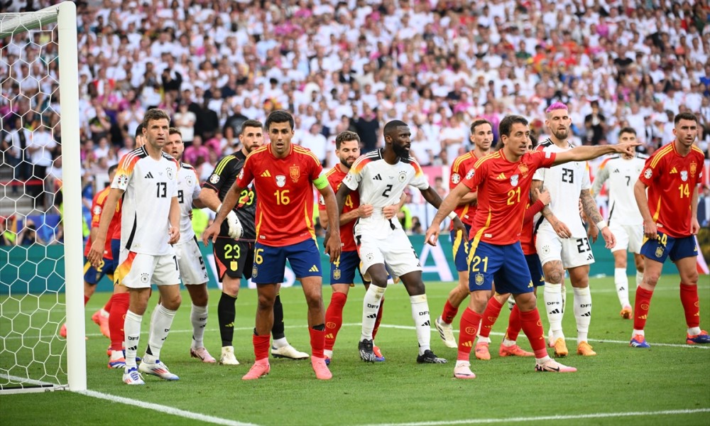 Šta vi mislite? Nijemci bijesni na sudiju, tražili penal VIDEO