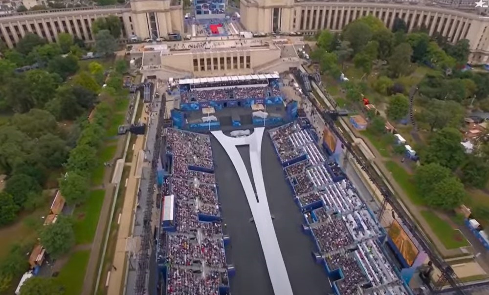 Preko 10.000 sportista se bori za medalje: Počela ceremonija otvaranja OI u Parizu VIDEO