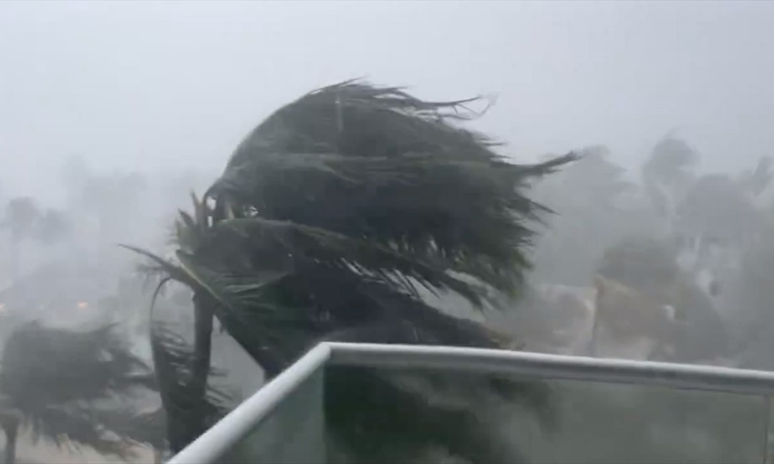 Uragan u Meksiku: Vjetrovi dostižu jačinu i do 120 kilometara na čas