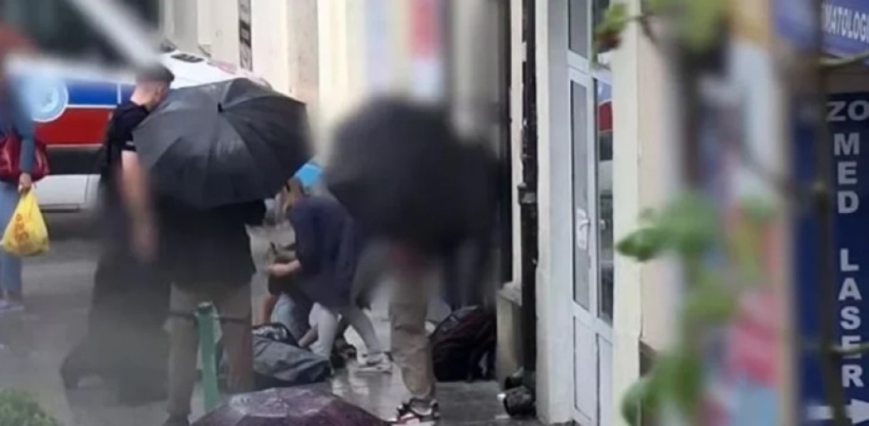 Iz rubrike vjerovali ili ne: Djevojka hodala ulicom a na glavu joj pao njemački ovčar VIDEO