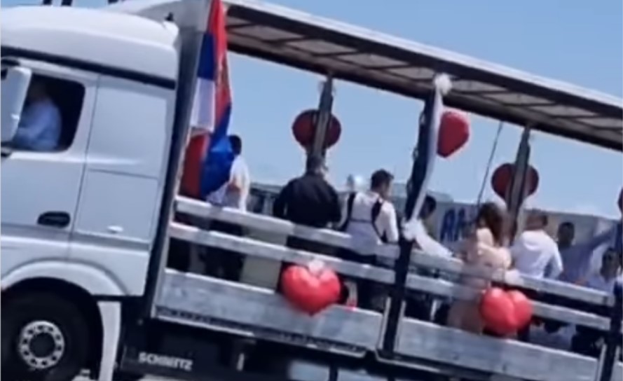 Ovo još niste vidjeli: Snimak svatova oduševio javnost VIDEO
