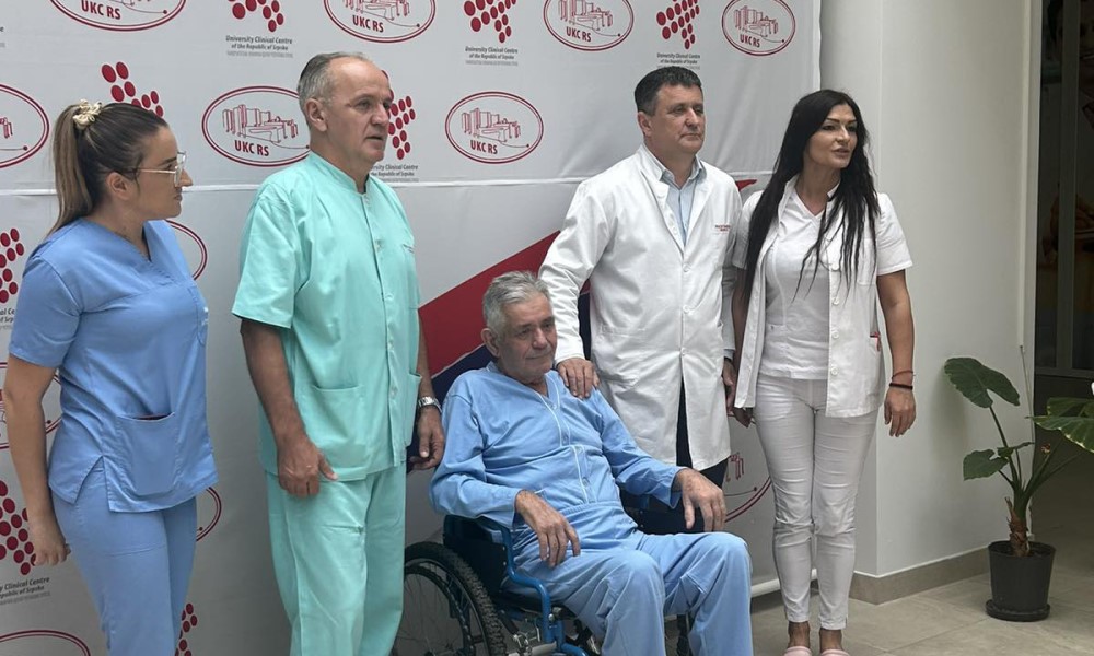 Podvig ljekara UKC-a: Pacijentu uspješno operisana aneurizma trbušne aorte FOTO