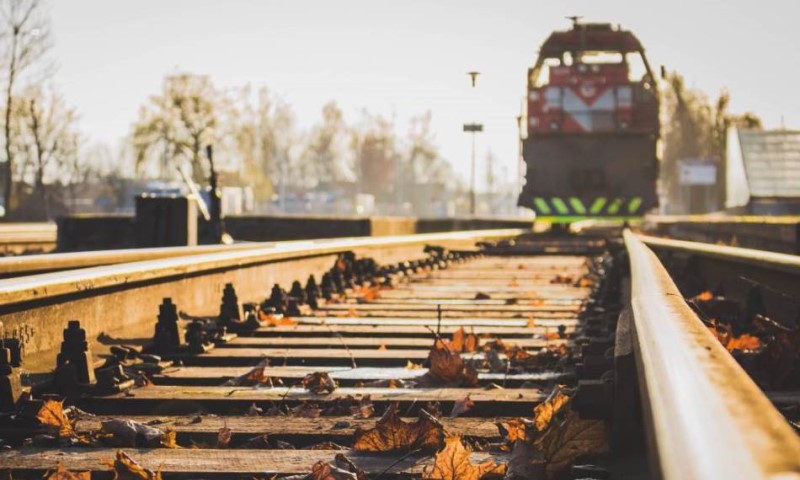 Ljekari ništa nisu mogli učiniti: Dječak skočio sa voza i ostao bez noge