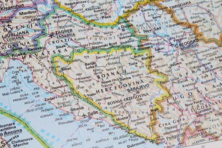 Uprkos apelima: Komšije gluve na pozive za utvrđivanje međe