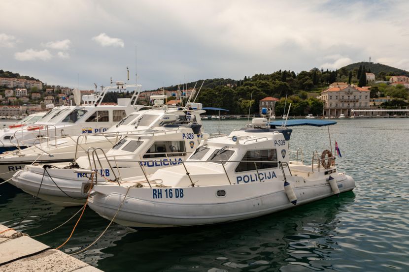 Tragedija na Jadranu: Poljak preminuo prilikom ronjenja, iz mora ga izvlačili kupači