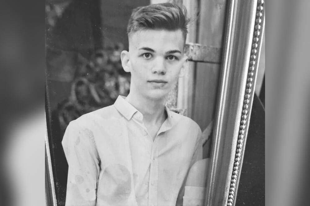 Ovo je mladić (21) koji je poginuo u stravičnoj nesreći: Porodica i prijatelji se neutješnim riječima opraštaju od njega
