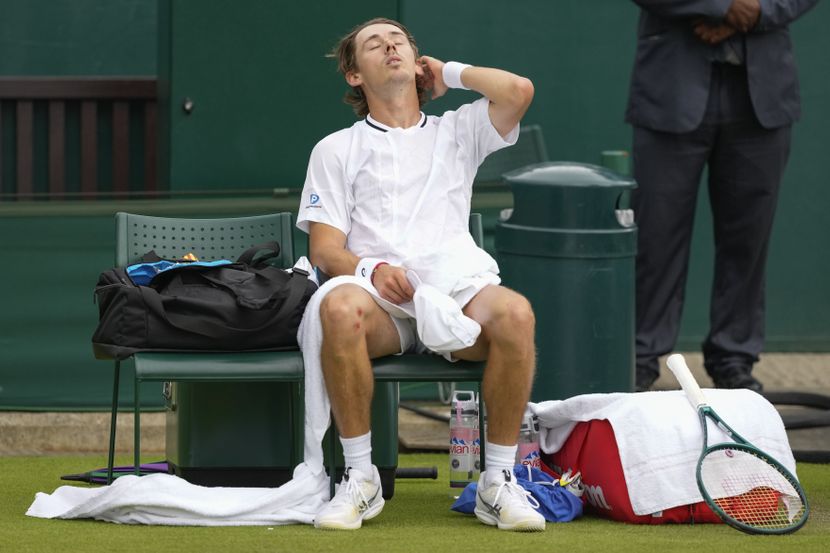 Australijski teniser rutinski protiv Artura Filsa: De Minor čeka Đokovića