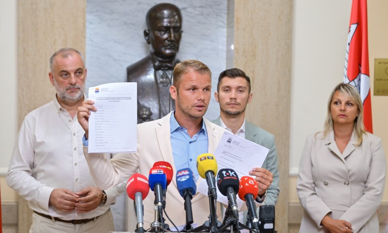 Stanivuković pozvao na redovno održavanje sjednica banjalučke Skupštine: Životna pitanja čekaju