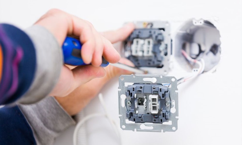 Električar savjetuje: Ovako će bojler manje trošiti para, a teško i da će se pokvariti