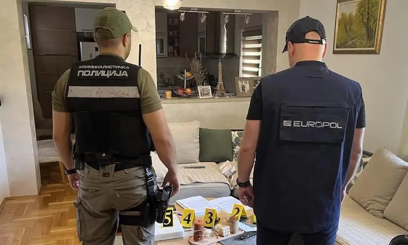 Među uhapšenima službenici Granične policije: Pogledajte kako je izgledala akcija u Trebinju VIDEO