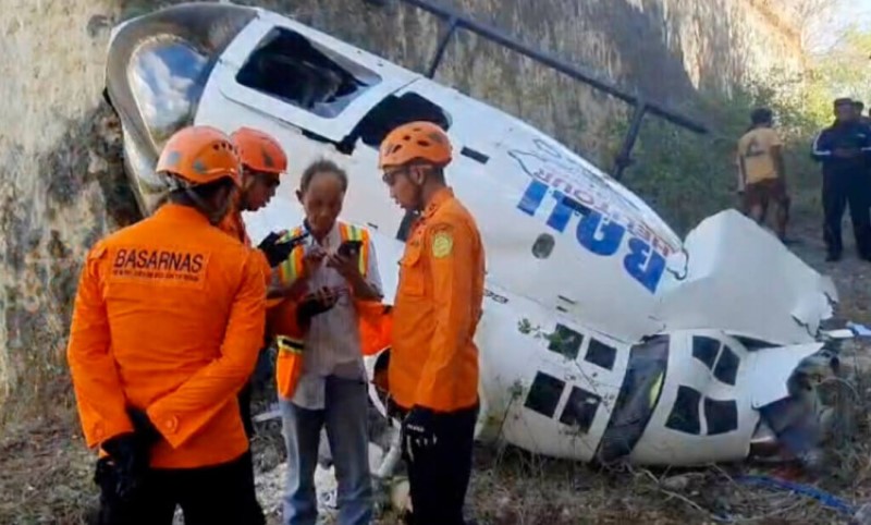 Letjelica se uplela u kanap zmaja: Petoro turista preživjelo pad helikoptera na Baliju