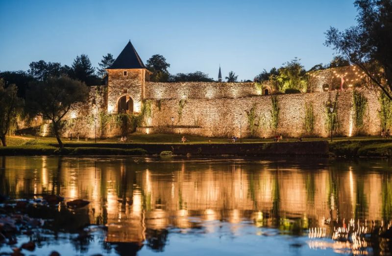 Pridružite se manifestaciji „Veče pod svjetlima Kastela“