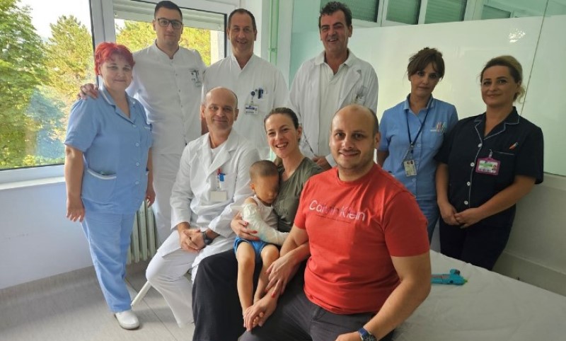 Uspjeh ljekara iz BiH! Spasena ruka dvogodišnjem dječaku: Uskoro idemo kući