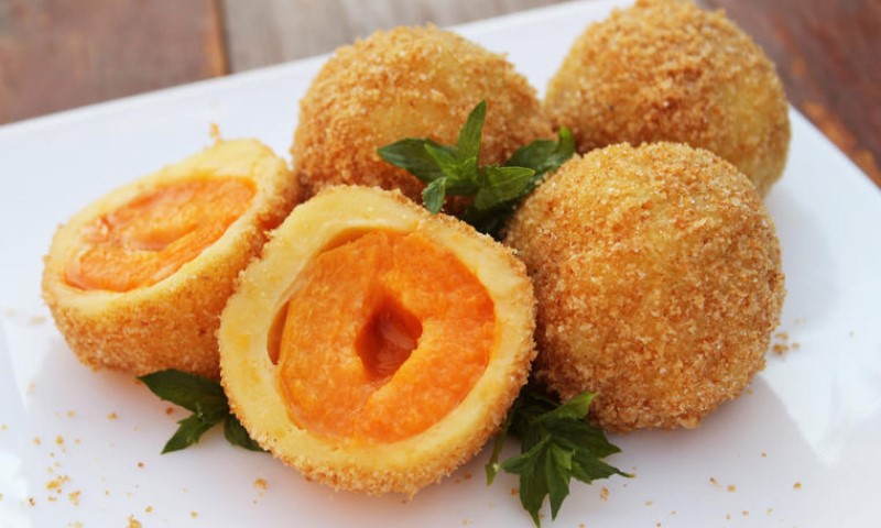 Najjednostavniji recept: Knedle sa kajsijama oduševiće svakoga