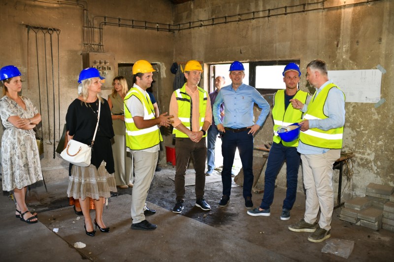 Projekat „Čista energija u javnim institucijama“: Dvije škole u Banjaluci dobijaju nove kotlovnice za grijanje