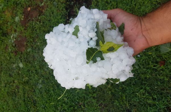 Nevrijeme praćeno olujnim vjetrom i gradom pogodilo ovaj dio BiH FOTO