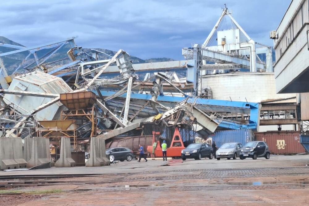 Nevrijeme u Crnoj Gori odnijelo dva života: Oluja rušila mostove od 400 tona