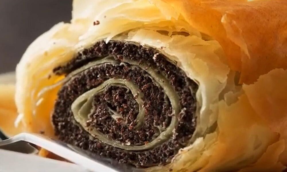 Zbog nje vrijedi upaliti rernu: Napravite lažnu štrudlu od maka, bolja od originala