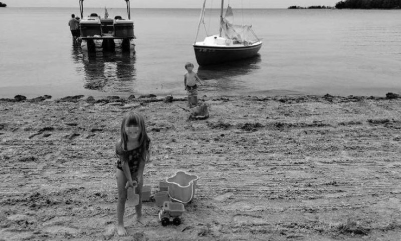 Porodični horor: Brat (3) i sestra (5) se utopili u jezeru, za ocem se još traga FOTO