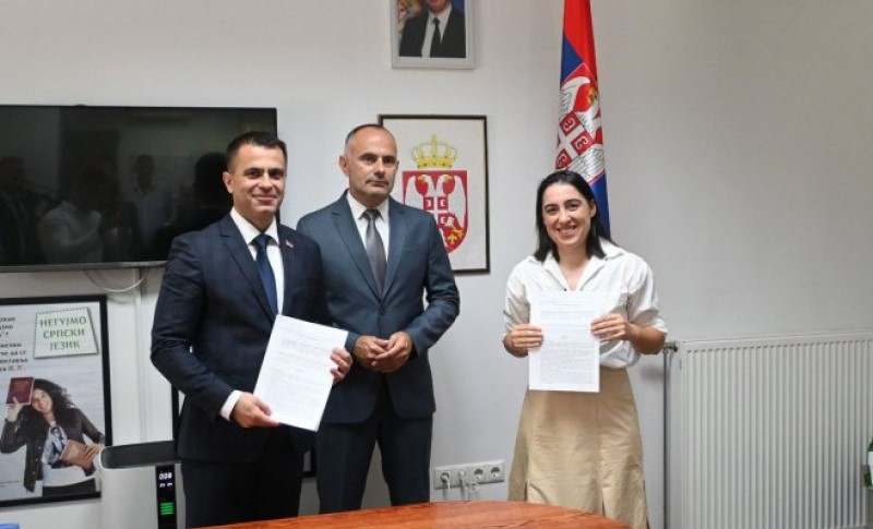 Izdvojeno 675.563 evra: Milićević u Banjaluci potpisao ugovore o podršci Srbije jačanju srpskog identiteta