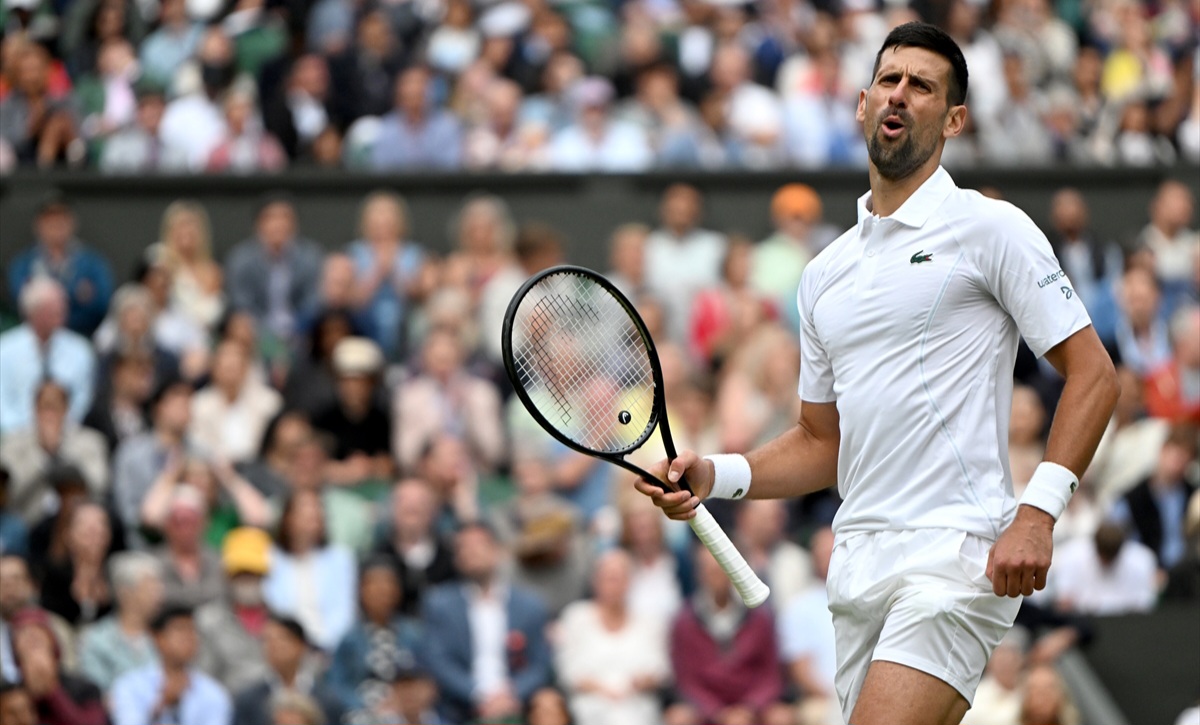 Alkaras blizu odbrane titule: Novak ima dva seta zaostatka u finalu Vimbldona