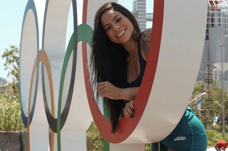 Atarktivna Ingrid stiže u Pariz: Izbačena sa Ol zbog maratonskih polnih odnosa