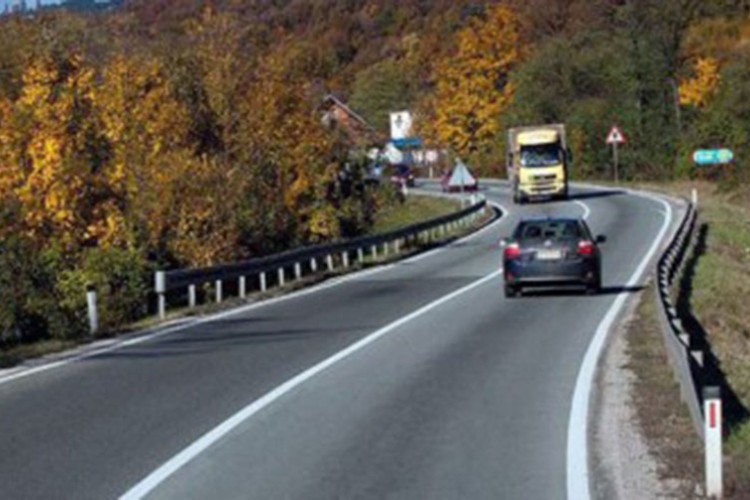 Kontinuirano se saniraju: Identifikovano 75 opasnih mjesta na putnoj mreži