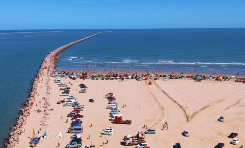 Omiljena među putnicima koji vole avanture i pravi odmor: Ovo je najduža plaža na svijetu