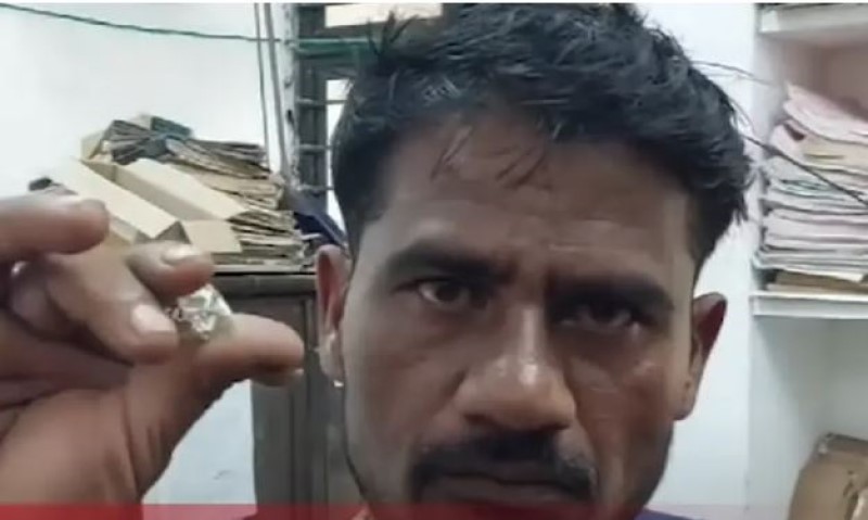 Život mu se promijenio preko noći: Siromašni rudar pronašao dijamant u rudniku VIDEO