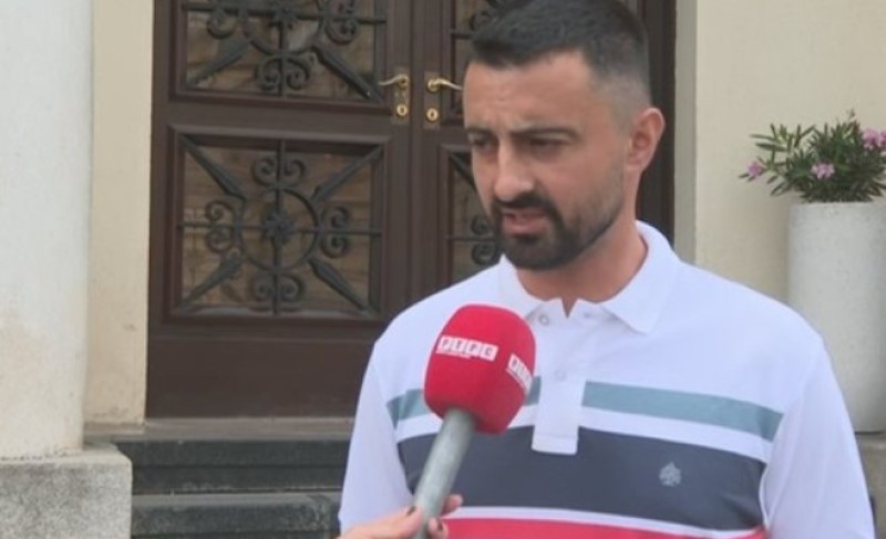 Agonija sa vodom traje 14 dana! Šibarević: Spavaću u Gradskoj upravi dok se ne riješi problem  VIDEO